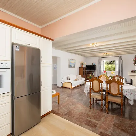 Villa Theodora Nisaki (Corfu)